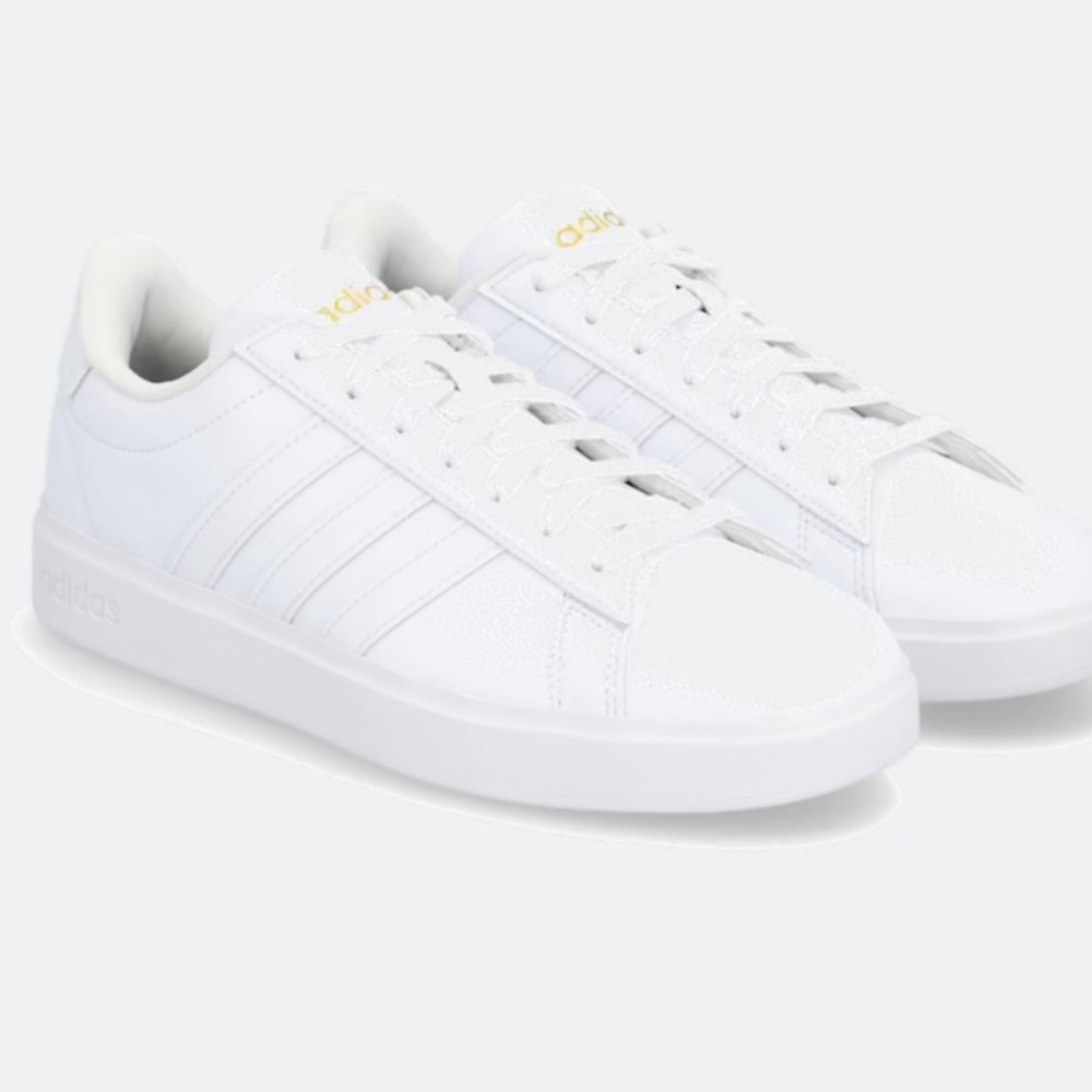 Adidas. sneakers, size 9, white